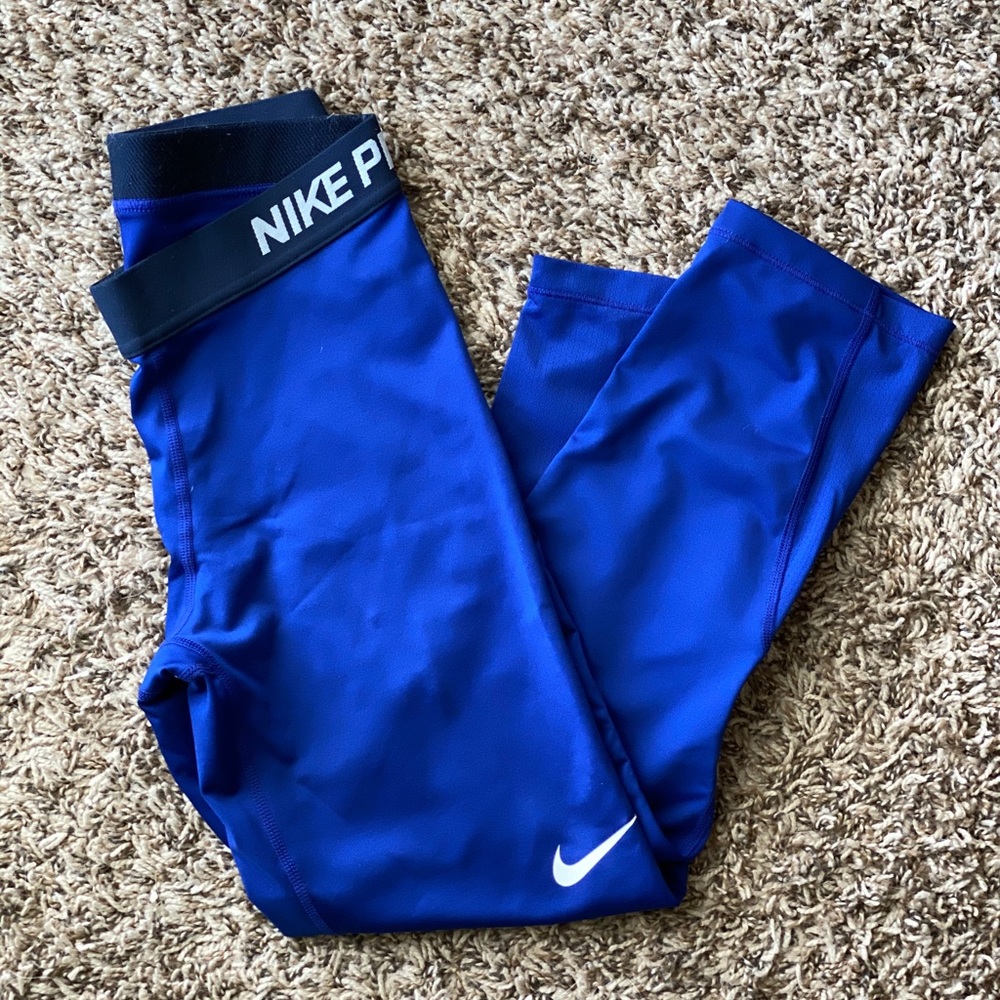 Nike cropped leggings